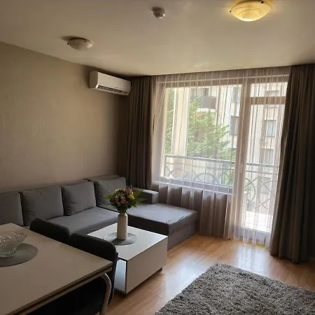 Golden Escape Apartament